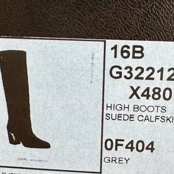 Chanel grey suede high boots - SZ 39 1/2 only worn a few times ** make an offer! - Picture 9 of 9